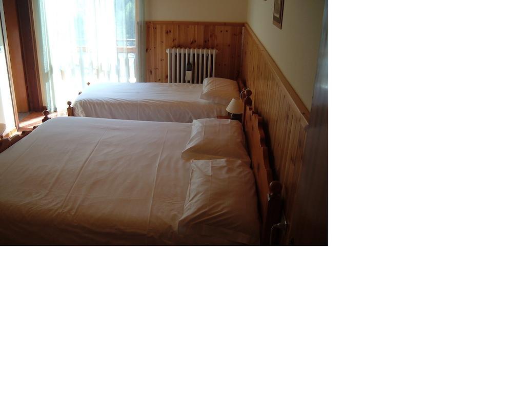 Albergo Pineta Gerola Alta Phòng bức ảnh